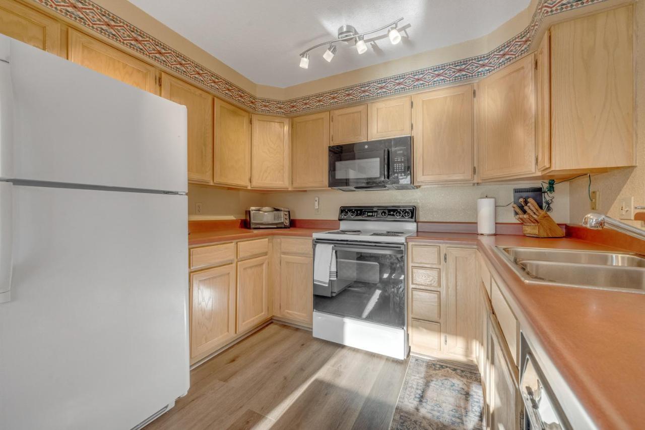 Charming Walnut Hills Condo フラッグスタッフ エクステリア 写真